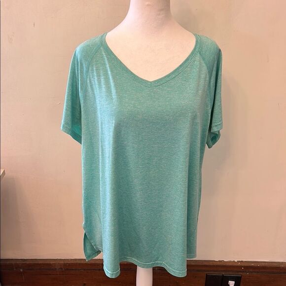 Tek Gear green short sleeve athletic shirt
Size 1X EUC - Picture 1 of 8